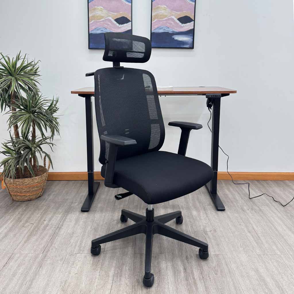 Silla Semi Ejecutiva en malla negra
