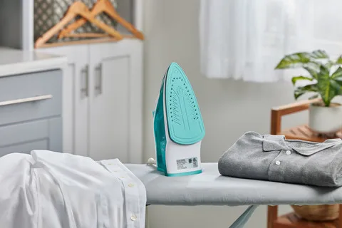 Black + Decker plancha de vapor para ropa - IRBD352 - 4